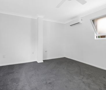 54 Stanley St, Camp Hill QLD 4152 - House For Rent | Domain - Photo 2