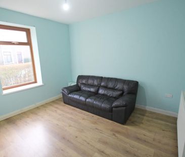 4 bedroom terraced house to rent - Photo 2