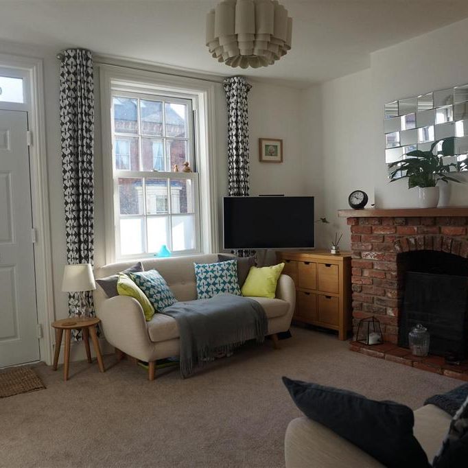 2 bedroom cottage to rent - Photo 1