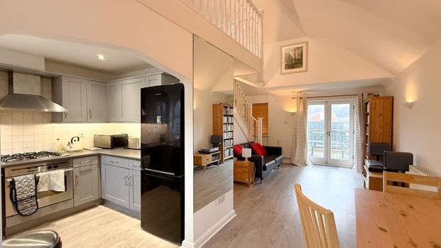 Coopers Court, Hertford - Photo 1