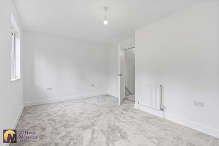 3 bedroom semi-detached house to rent - Photo 3