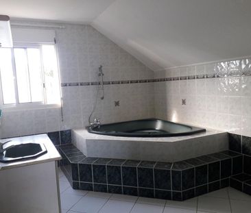 A louer, Maison / Villa, 137 m² - Photo 5