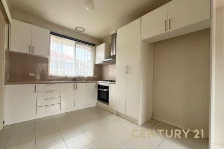 Modern Living in Prime Springvale - Photo 4