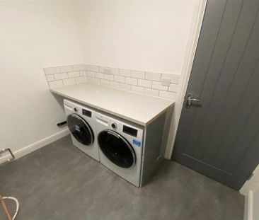 5 bedroom apartment to rent - Photo 3