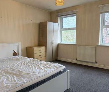 High Lane, Chorlton, M21 - Photo 4