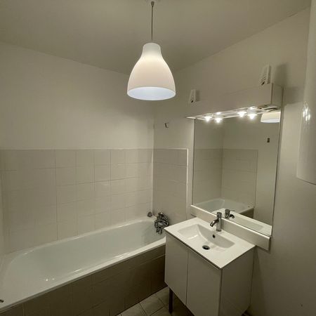 Location Appartement 1 pièce 24m² - Photo 3