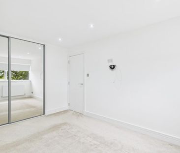 4 bedroom detached house to rent - Photo 6