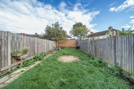 Gorringe Parke Avenue, Tooting, CR4 - Photo 2