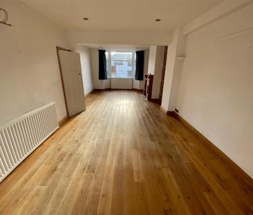 3 bedroom detached house to rent - Photo 3