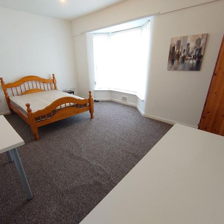 5 bedroom terraced house to rent - Photo 1