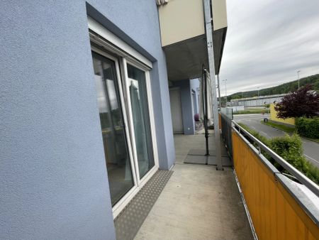 Helle 3-Zimmer-Wohnung mit großem Balkon - inkl. Tiefgarage - unbefristeter Mietvertag - Foto 3