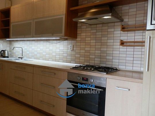 Pronájem bytu 3+kk 58 m2 - Fotografie 1