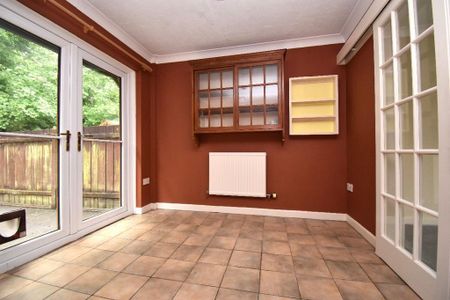 2 bedroom semi-detached house to rent - Photo 2