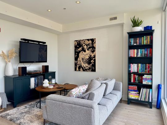 For Lease - 1555 Bloor Street Unit# 1, Toronto, Ontario - Photo 1