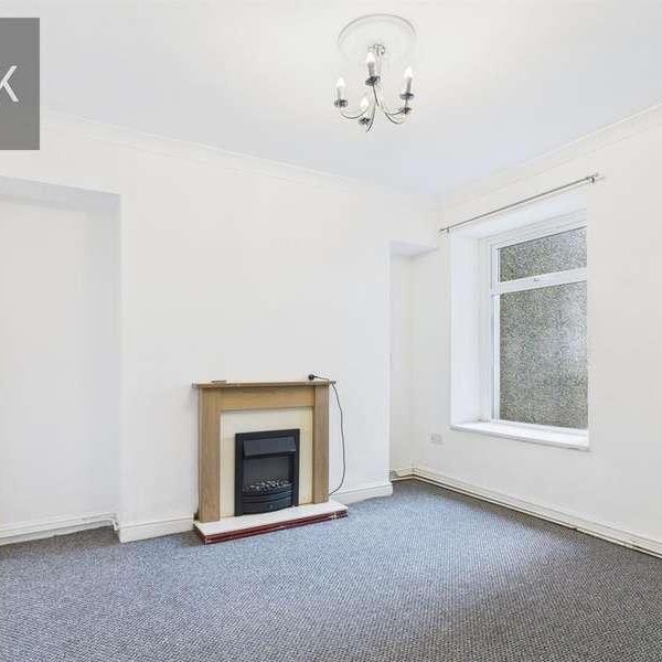 Carmarthen Road, Fforestfach, Swansea, SA5 - Photo 1