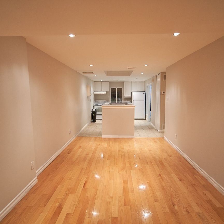 For Lease - 35 Longboat Avenue Unit# Upper, Toronto, Ontario - Photo 1