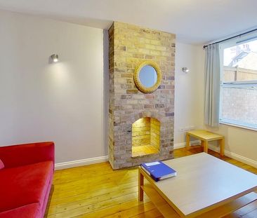 6 bedroom terraced house to rent - Photo 1