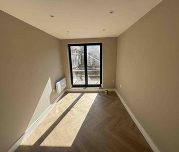 3 bedroom flat to rent - Photo 5