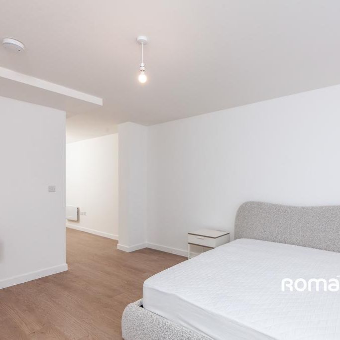 Studio to rent - Photo 1