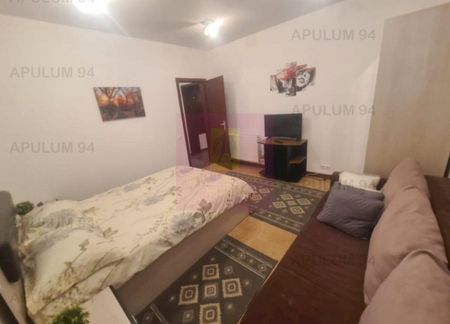 Garsonieră de închiriere în Sinaia - Fotografie 4
