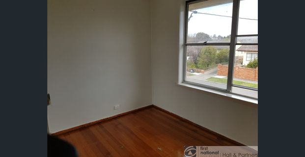 Three Bedroom Townhouse! - Photo 1