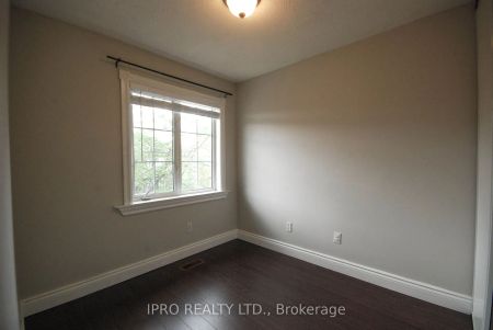 Condo Townhouse For Lease | W9261280 - Photo 4