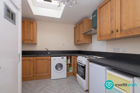 2 bedroom flat to rent - Photo 4