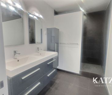 Location Appartement 3 pièces 70m² - Photo 2