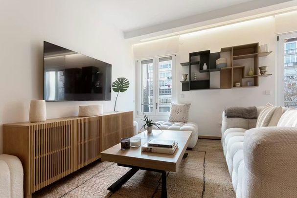 Avenida de Concha Espina, Madrid, Community of Madrid 28016 - Foto 1