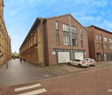 Cardean House Fire Fly Avenue, Swindon, Swindon, SN2 - Photo 1