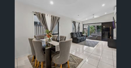 CHARMING FAMILY HOME IN ANDERGROVE - Photo 3