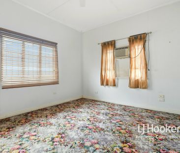 Spacious Character Home on Large Block - Photo 4