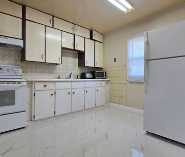 For Lease - 4425 Hiram Street, Niagara Falls, Ontario - Photo 4