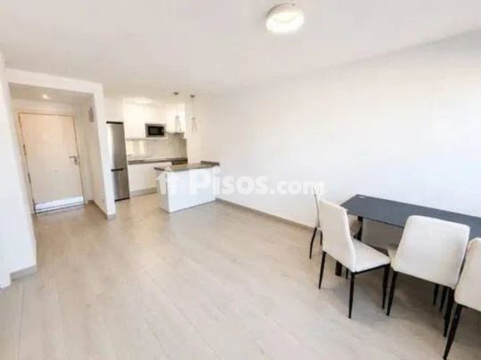 Piso en alquiler en Calle de Viena - Foto 1