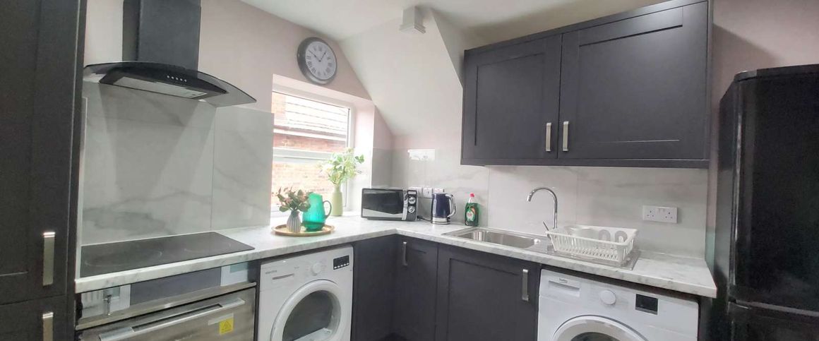 Flat 2, 76 Cannon Hill Lane Room 4 - Photo 1