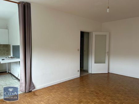 Location Appartement 1 pièce 31m² ST ETIENNE 42100 - Photo 3