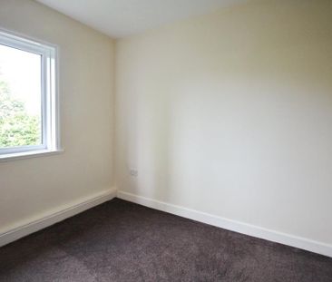 2 bedroom end of terrace house to rent - Photo 5