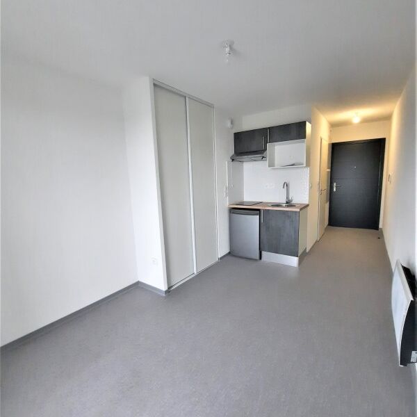 Location Appartement 1 pièce 18m² NIMES 30000 - Photo 1