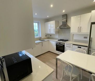 3 bedroom apartment to rent - Photo 1