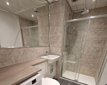 2 bedroom flat to rent - Photo 4