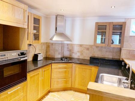 Lägenhet i villa uthyres - Photo 2