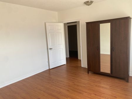 For Lease - 2890 Lake Shore Boulevard Unit# Apt. 3, Toronto, Ontario - Photo 4