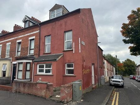 70 Agincourt Avenue, Belfast, BT7 1QB - Photo 2