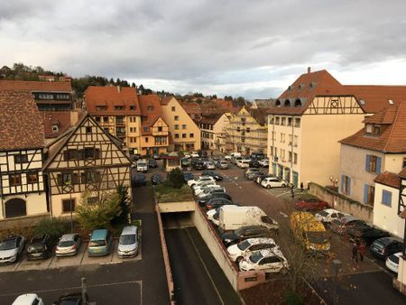 Location Appartement 3 pièces 77m² - Photo 4