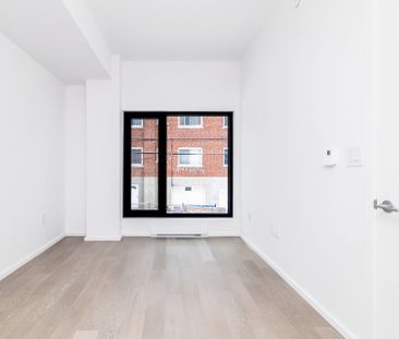 Appartement - 106-585 Av. Glengarry - Photo 1