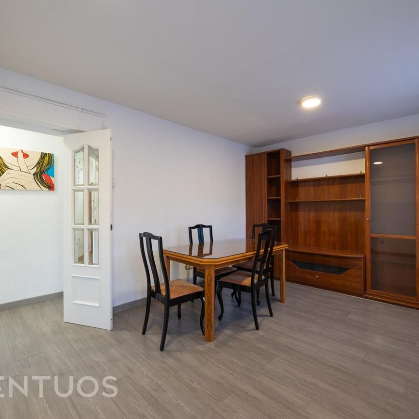 Piso de alquiler en De Salasierra, Moscardó - Photo 1