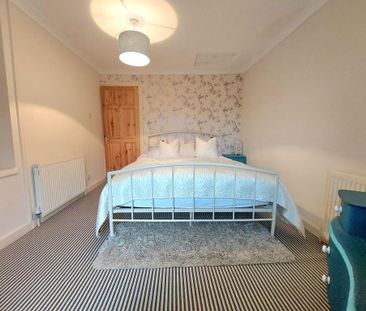 2 bedroom cottage to rent - Photo 2