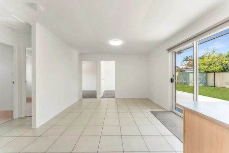 “Spacious 600m² Allotment, Freshly Painted with Multiple Living Zones & Garden Shed” - Photo 3