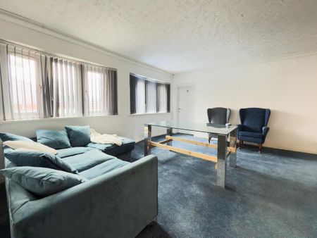 1 bedroom in a house share to rent - Photo 5