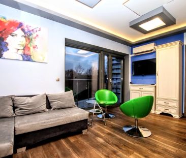 z tarasami, klimatyzacją, poddaszem użytkowym - Zdjęcie 2